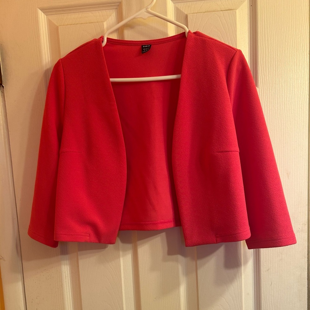 SHEIN Bold pink cropped blazer